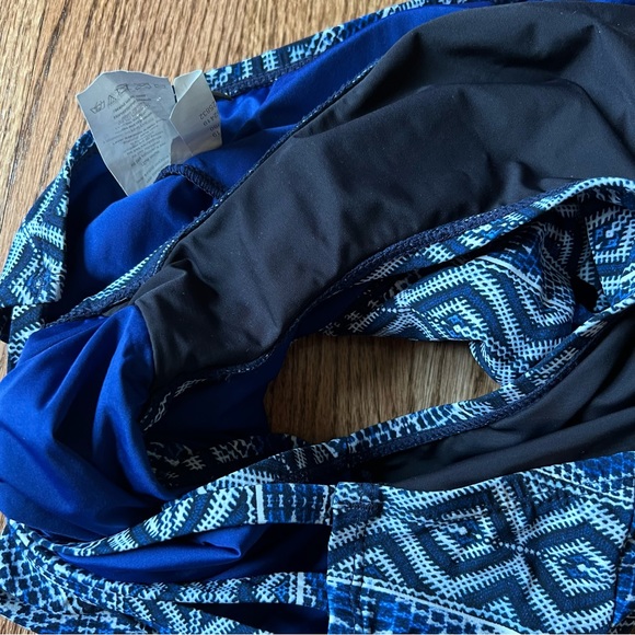 🆕 EUC La Blanca Plunge One Piece swimsuit Island Goddess size 8 - Picture 10 of 16